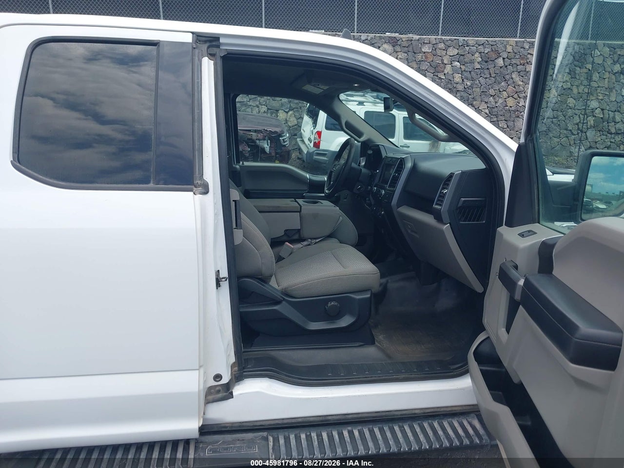 2020 FORD F-150 XLT · 5/11