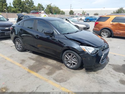 2019 TOYOTA YARIS LE