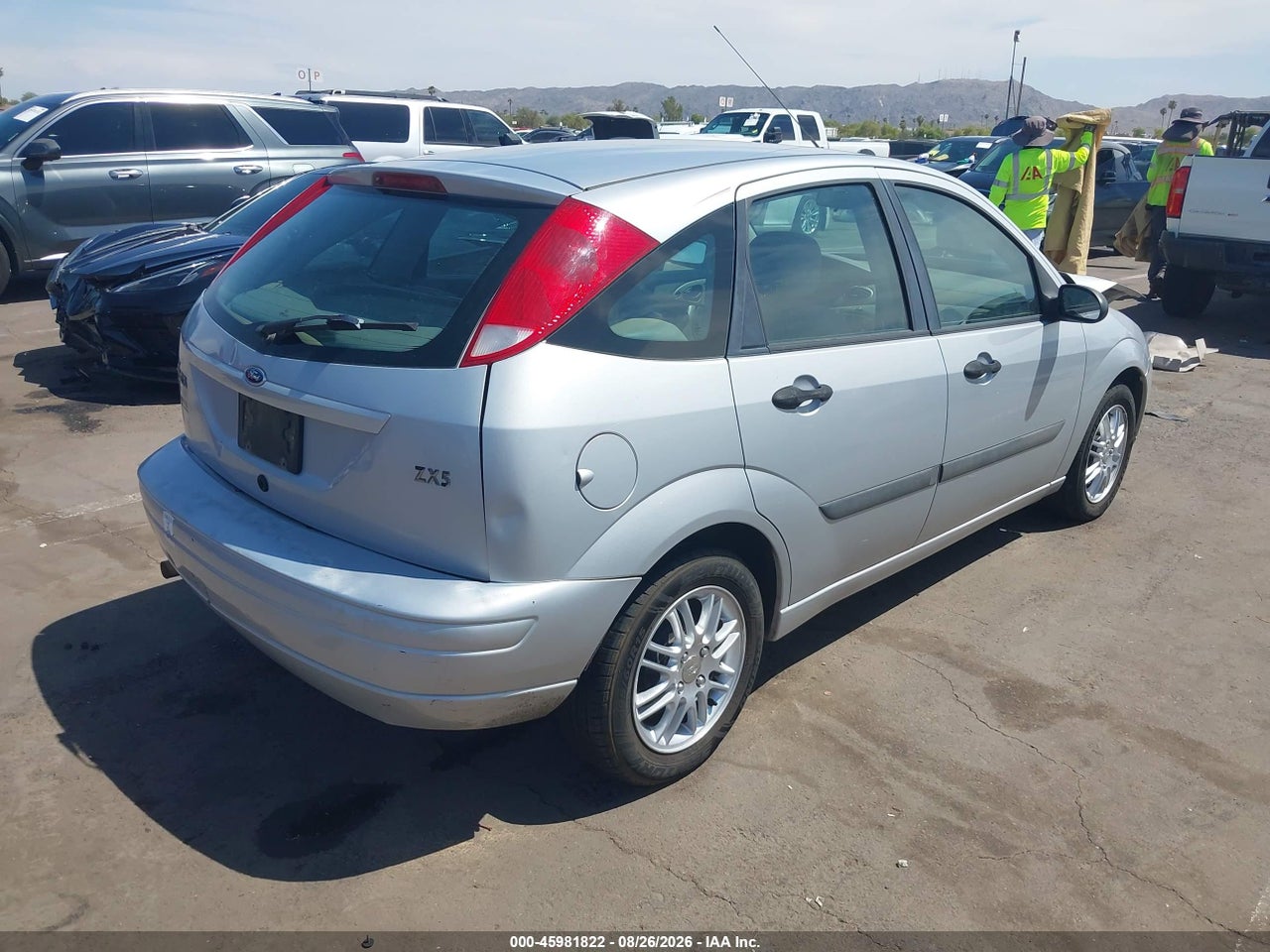 2003 FORD FOCUS ZX5 · 4/11