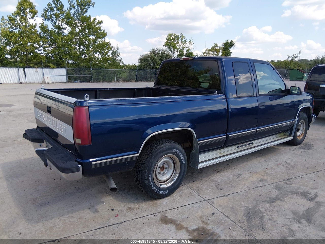 1996 CHEVROLET GMT-400 C1500 · 4/11