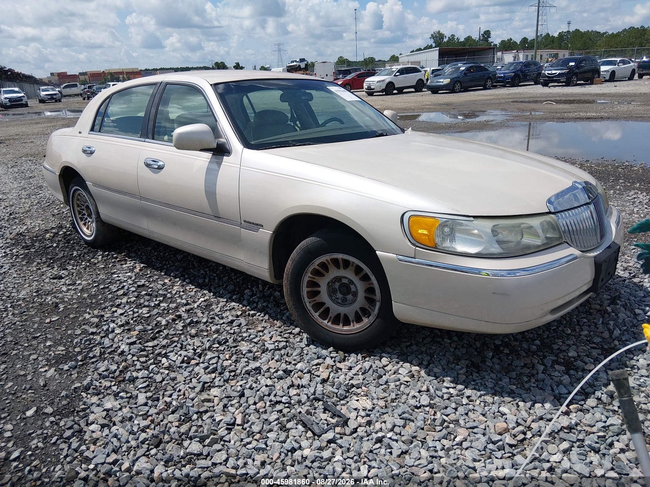 1999 LINCOLN TOWN CAR CARTIER
