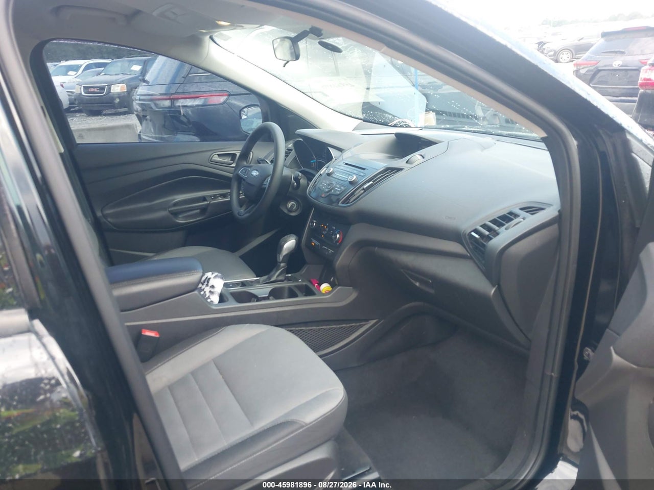 2017 FORD ESCAPE S · 5/11