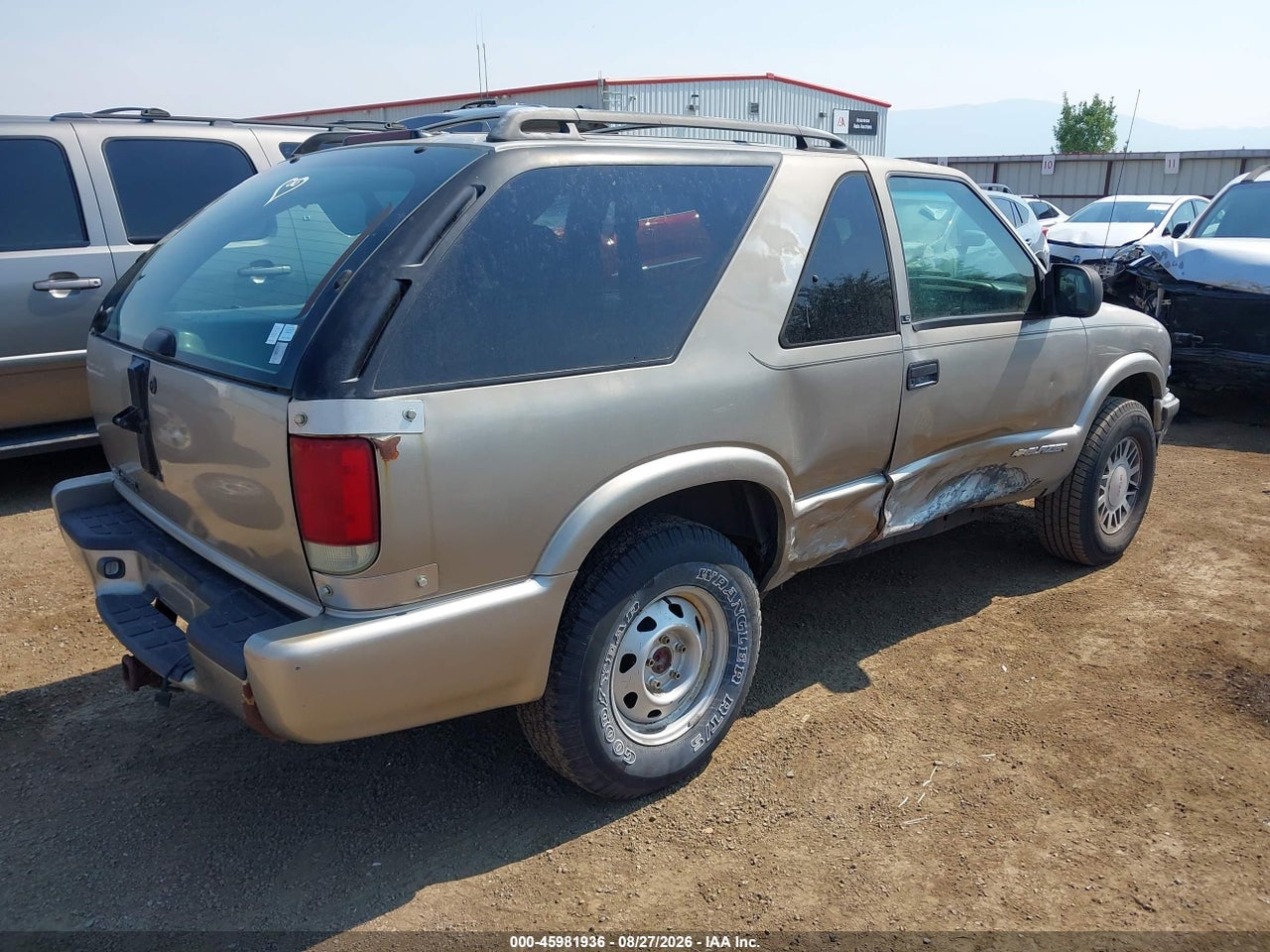 2001 CHEVROLET BLAZER LS · 4/11