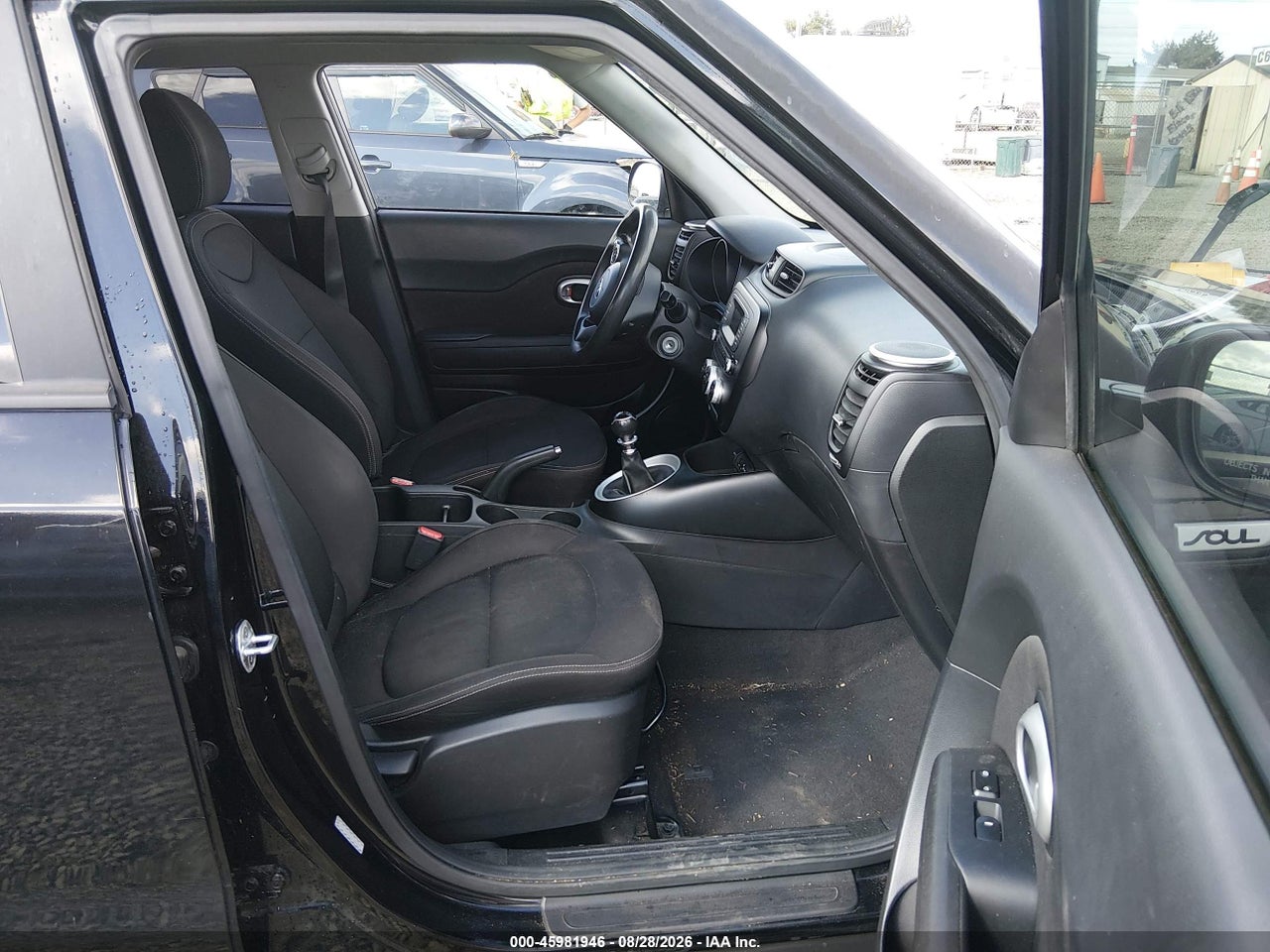 2016 KIA SOUL   · 5/11