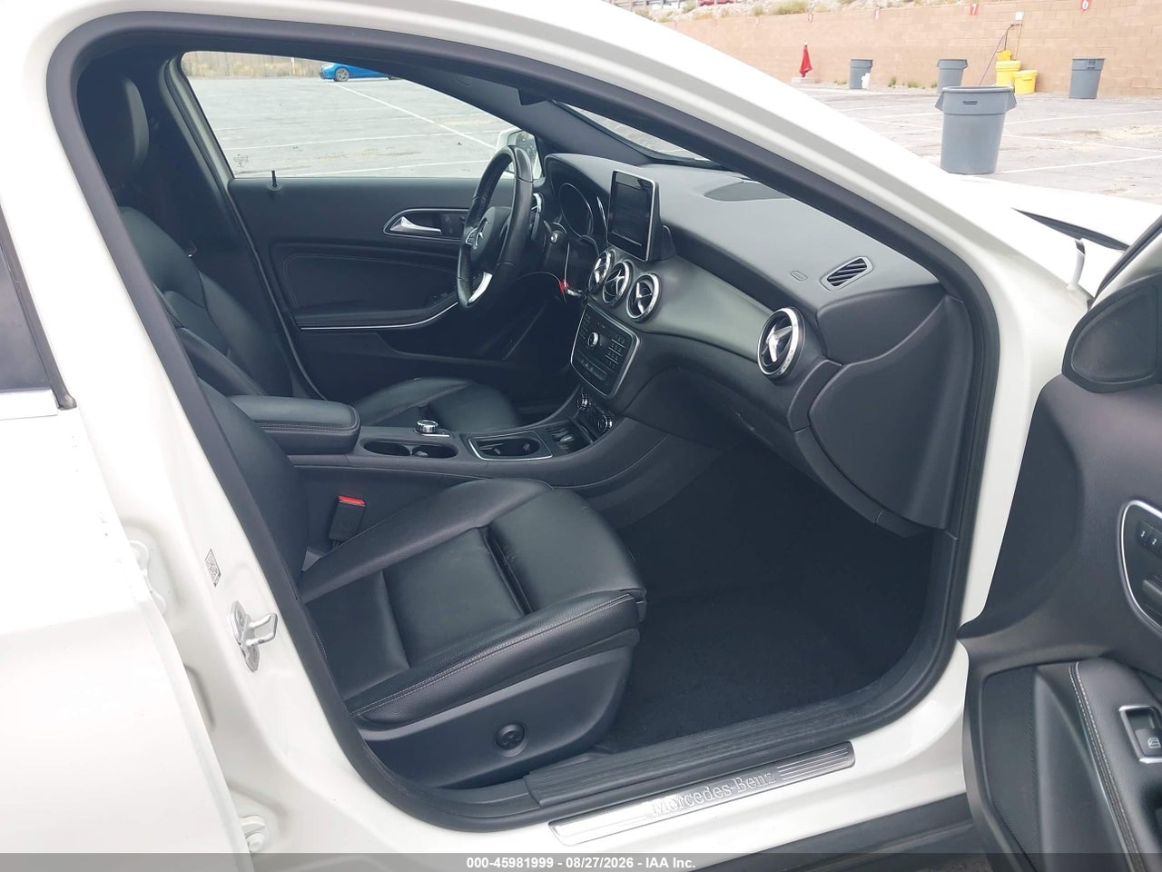2017 MERCEDES-BENZ GLA 250   · 5/11