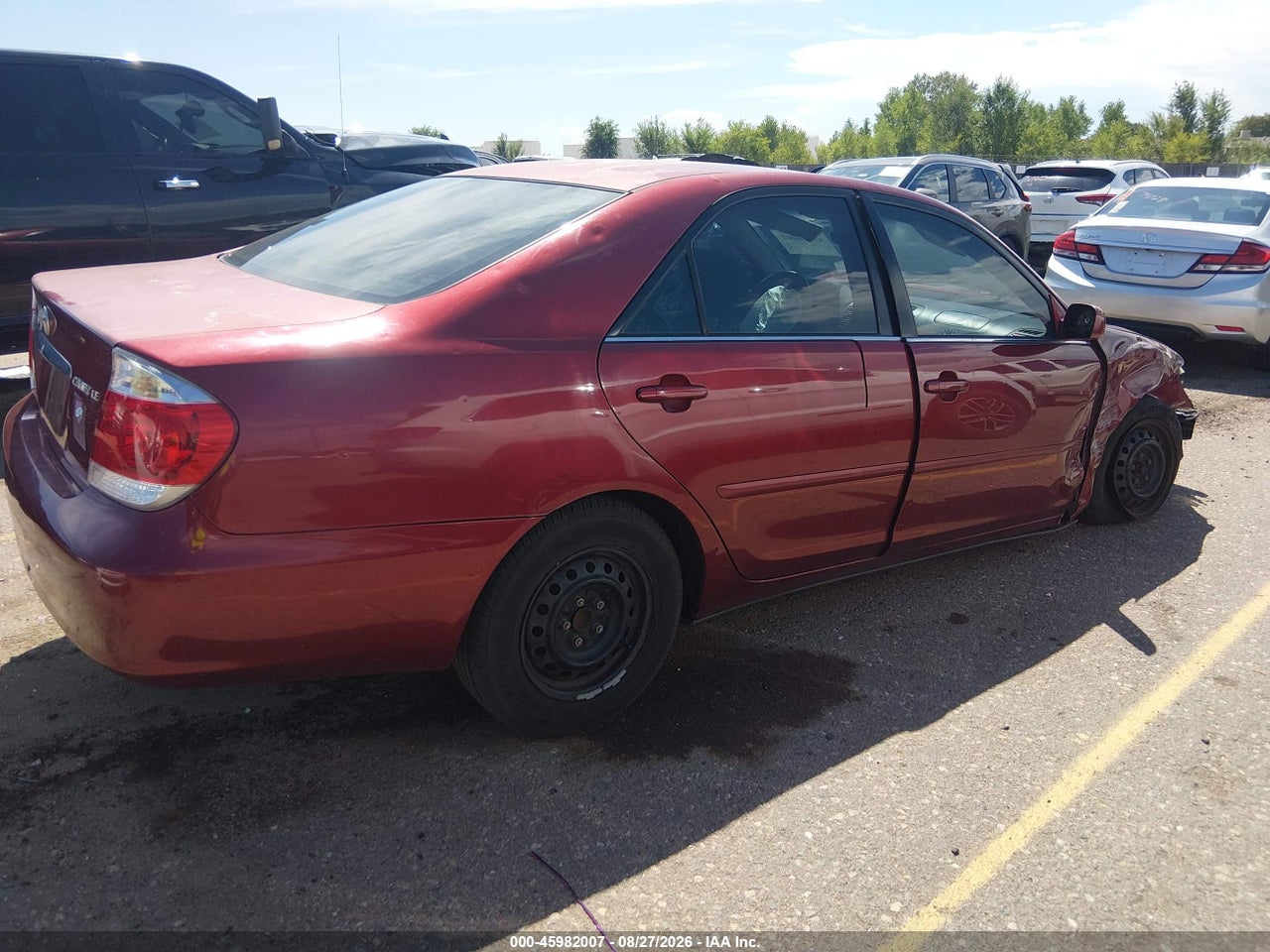 2006 TOYOTA CAMRY LE · 4/10