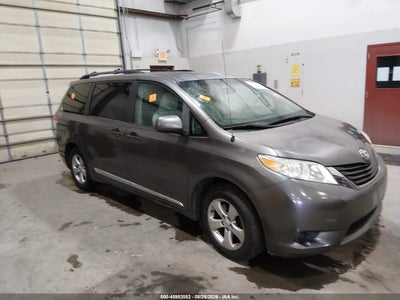 2012 TOYOTA SIENNA LE V6 8 PASSENGER