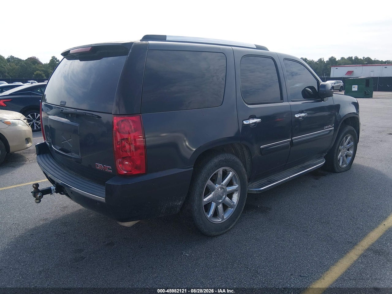 2008 GMC YUKON DENALI · 4/11