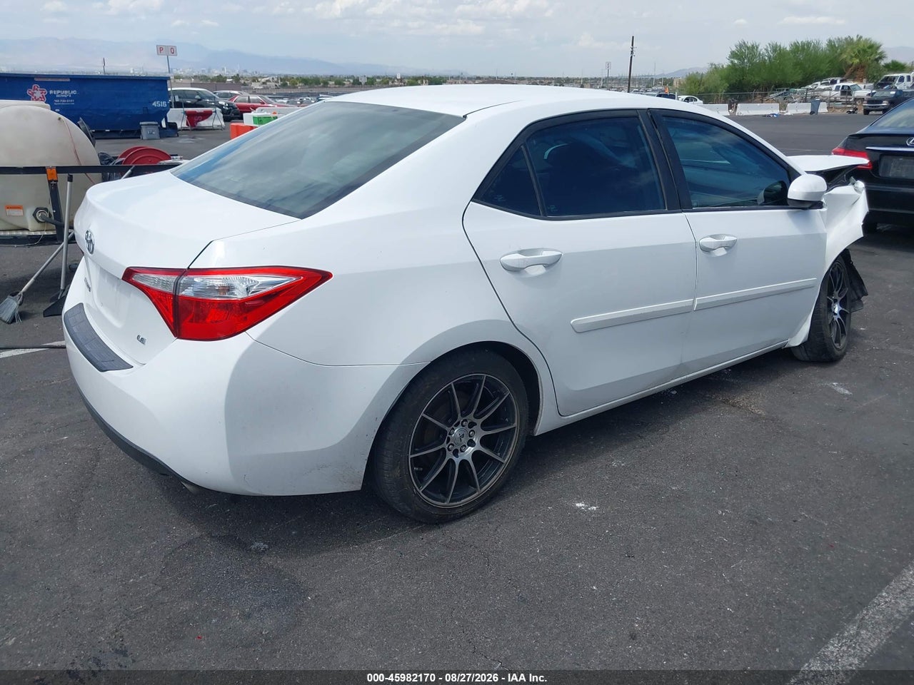 2016 TOYOTA COROLLA LE · 4/11