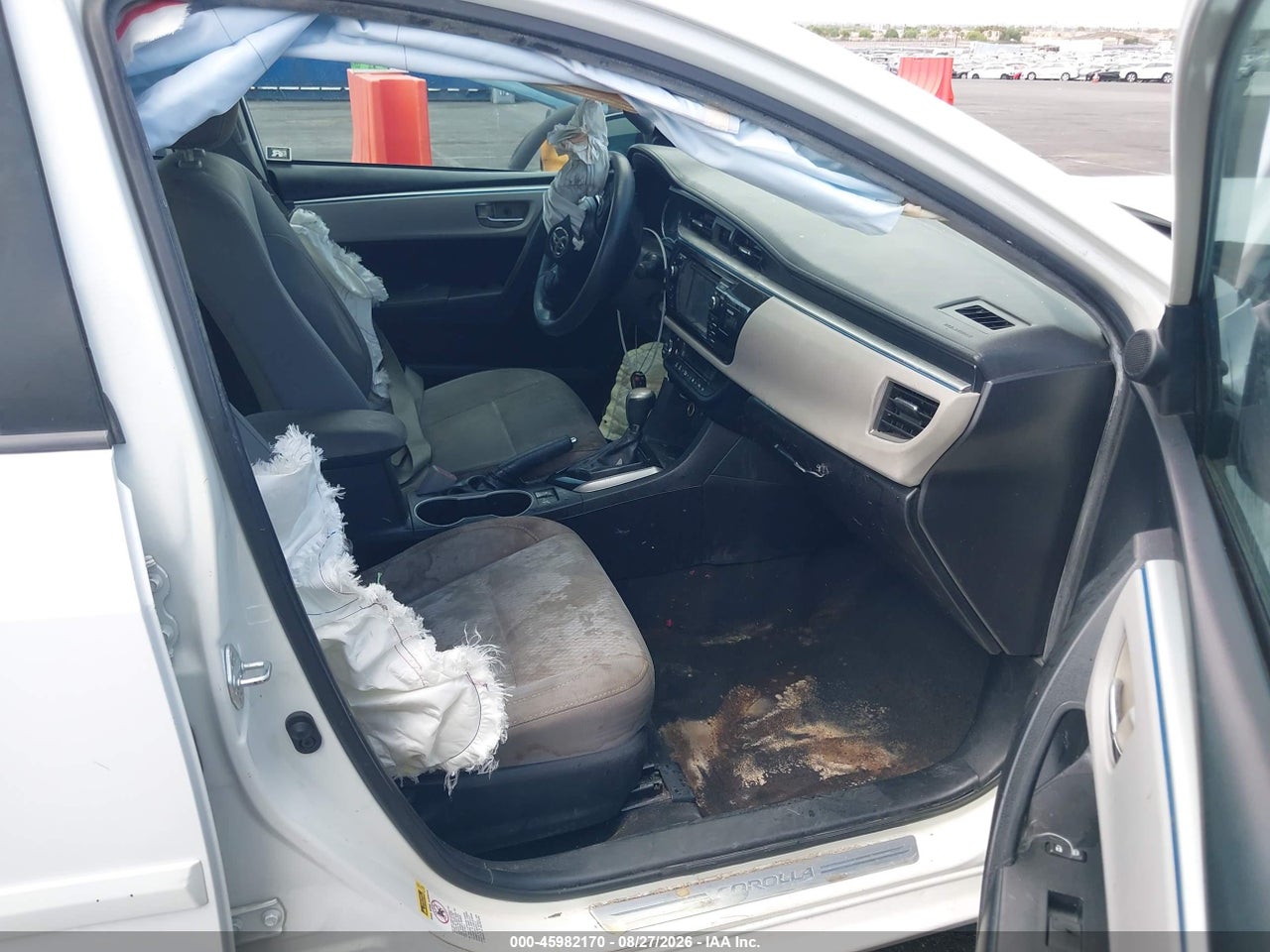 2016 TOYOTA COROLLA LE · 5/11
