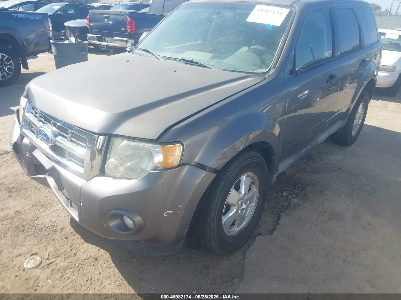 2011 FORD ESCAPE XLT · 6/11