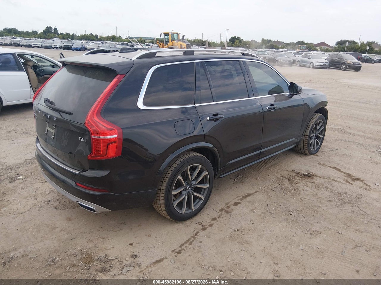 2019 VOLVO XC90 T6 MOMENTUM · 4/11