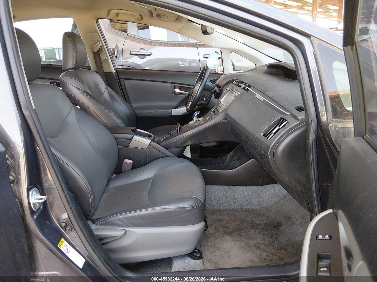 2014 TOYOTA PRIUS FOUR · 5/10