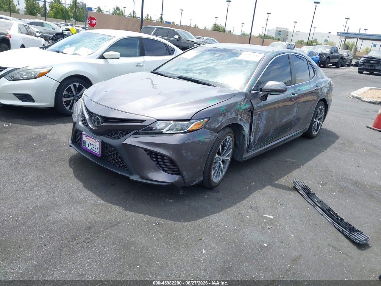2019 TOYOTA CAMRY SE · 2/11