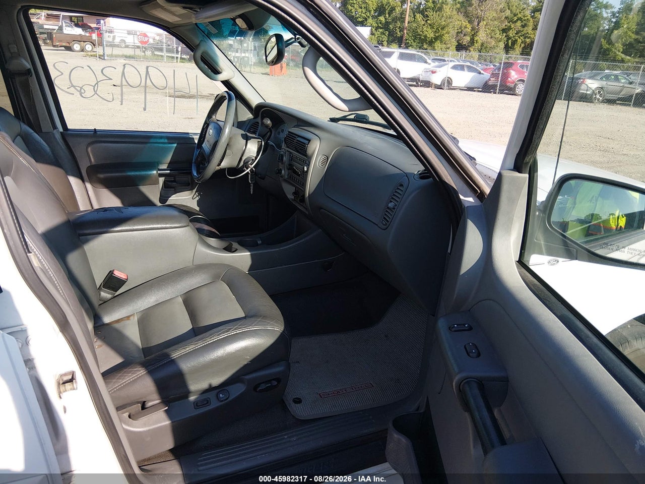 2004 FORD EXPLORER SPORT TRAC ADRENALIN/XLS/XLT · 5/11