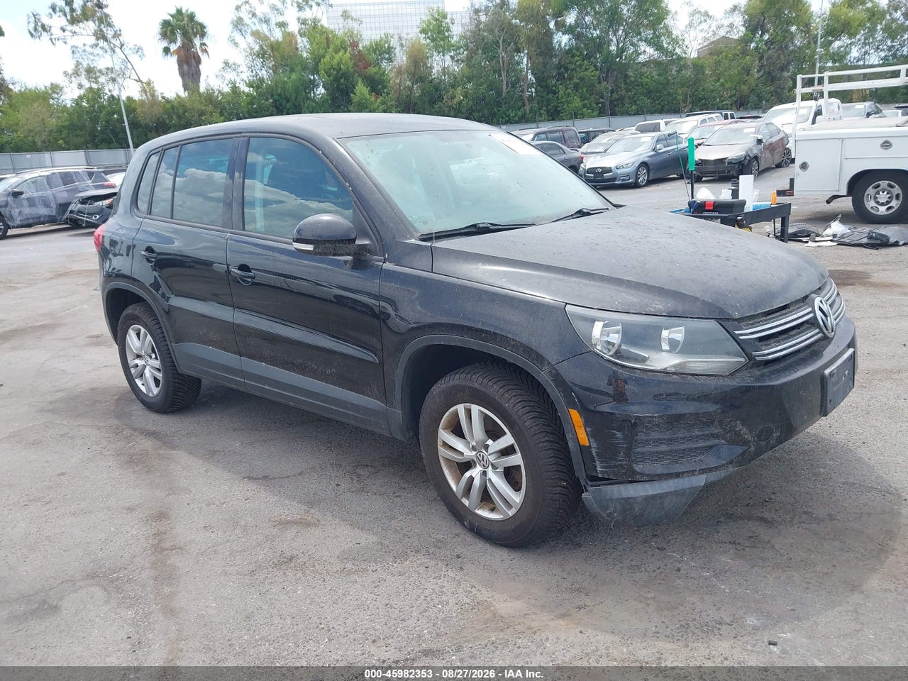 WVGBV7AX5CW****** · 2012 VOLKSWAGEN TIGUAN S