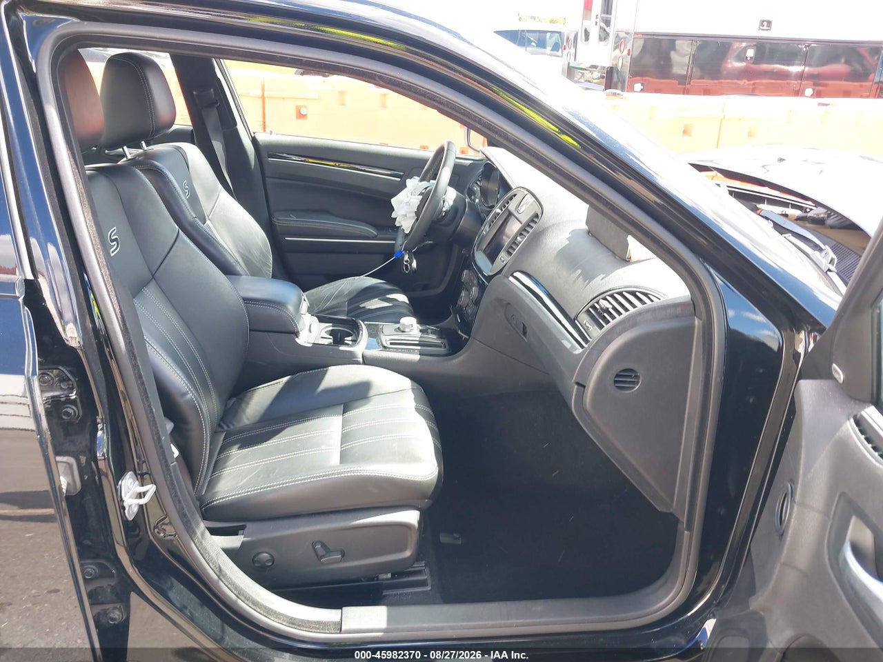 2022 CHRYSLER 300 S · 5/11