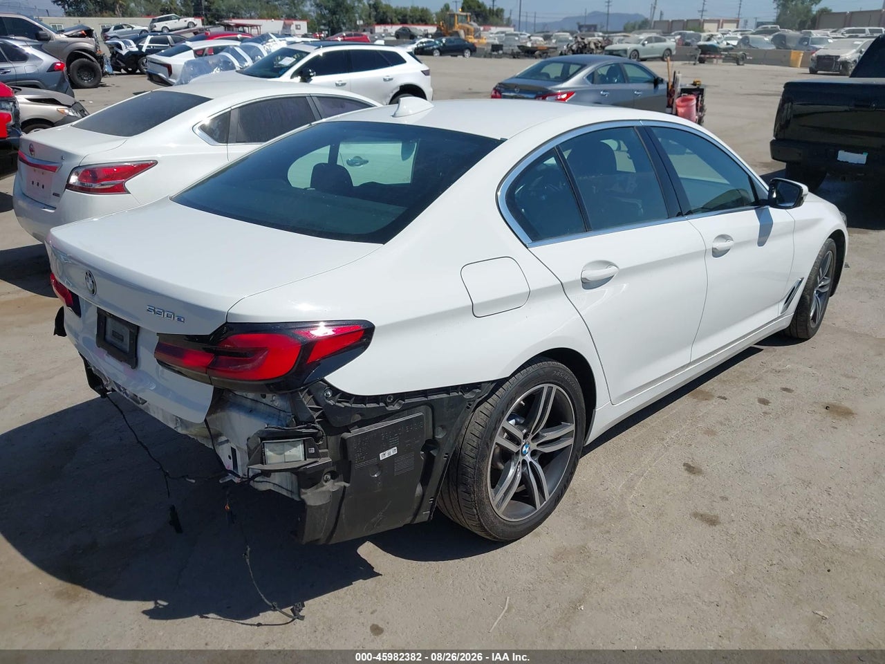 2021 BMW 530E · 4/11