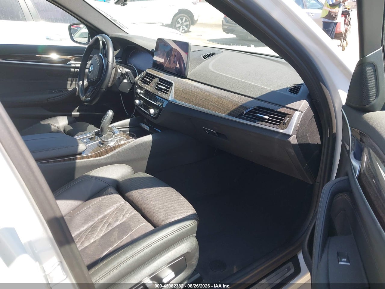 2021 BMW 530E · 5/11