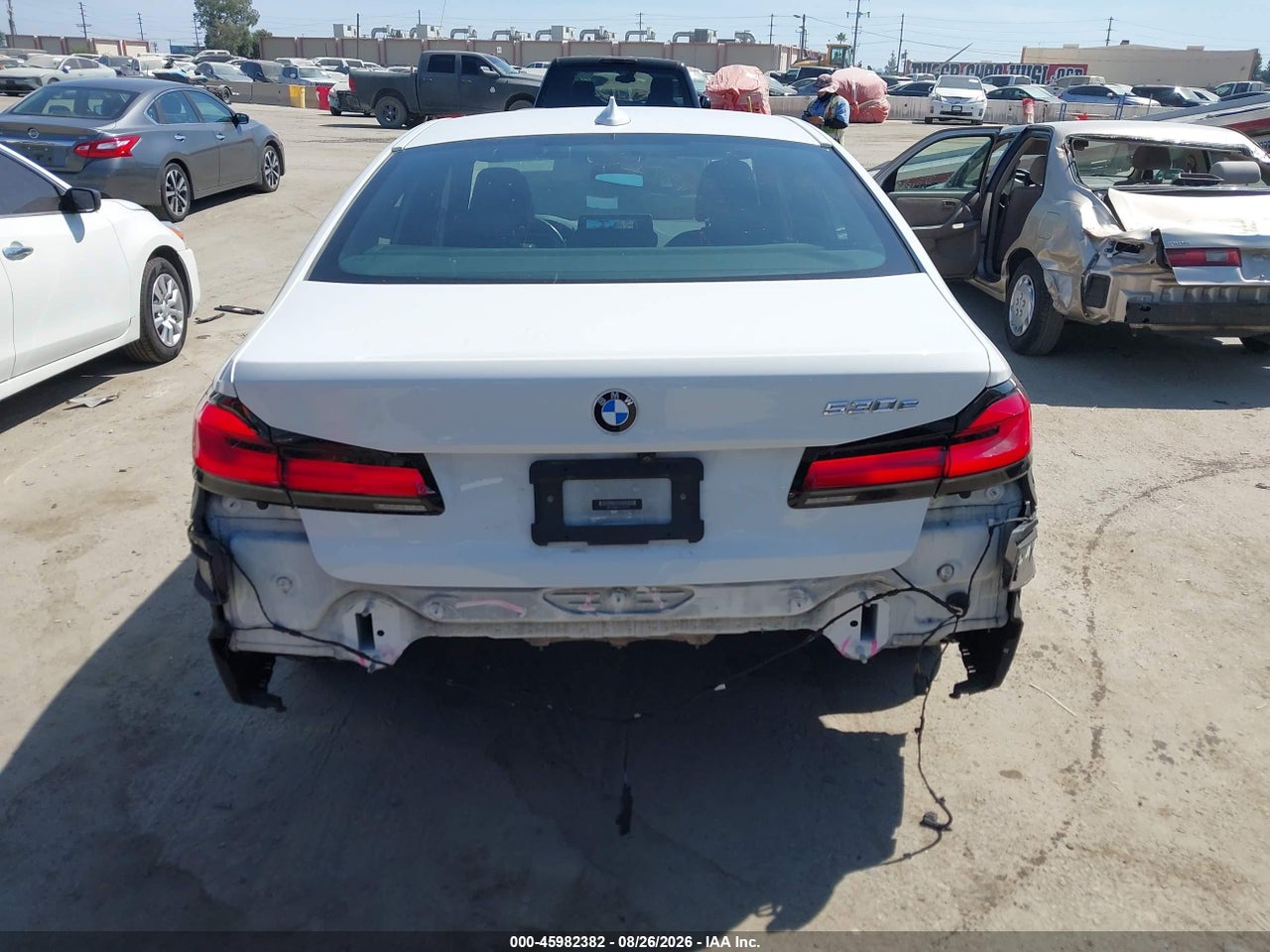 2021 BMW 530E · 6/11