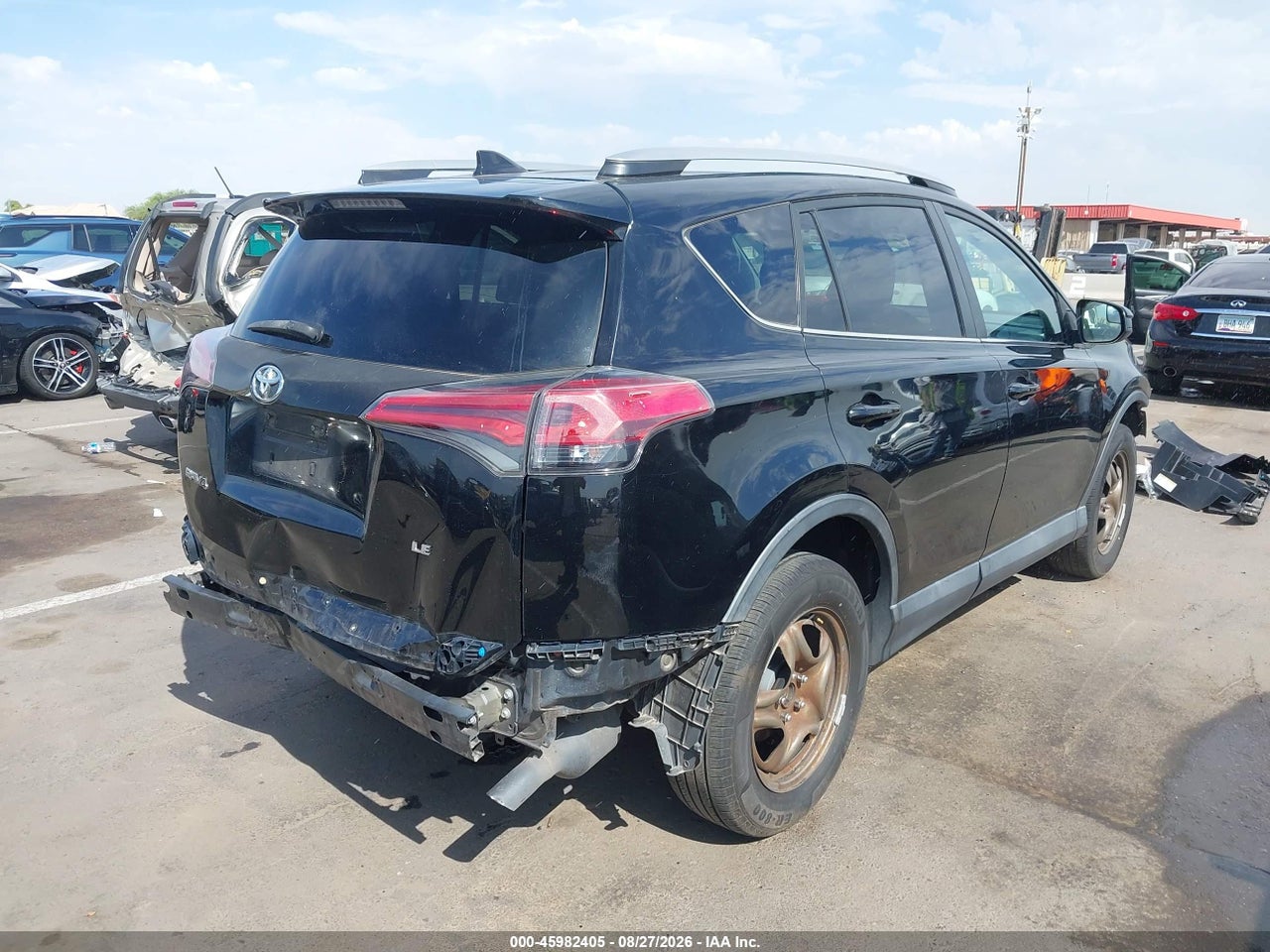 2017 TOYOTA RAV4 LE · 4/11