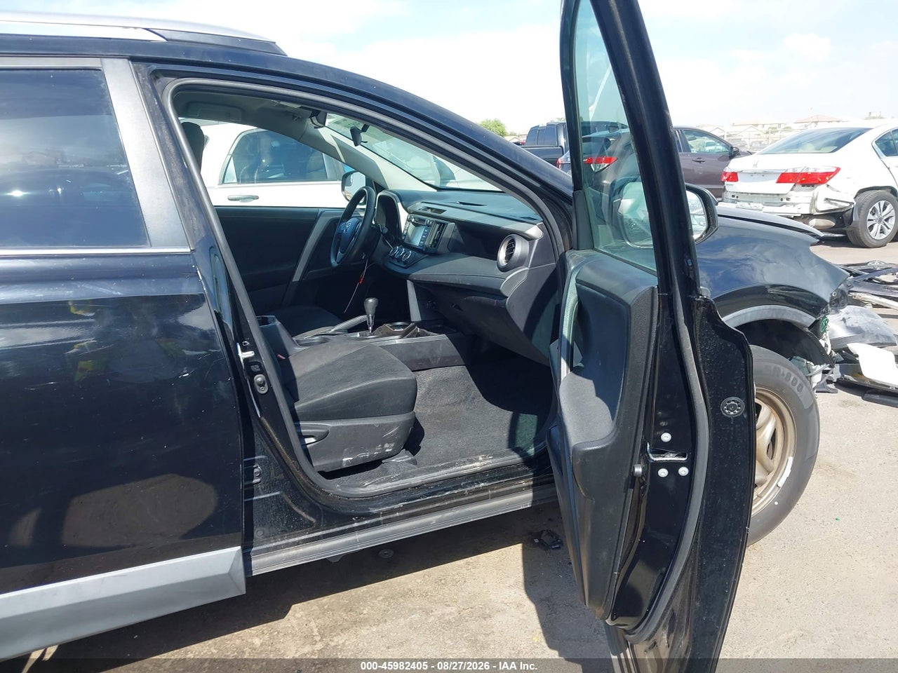 2017 TOYOTA RAV4 LE · 5/11