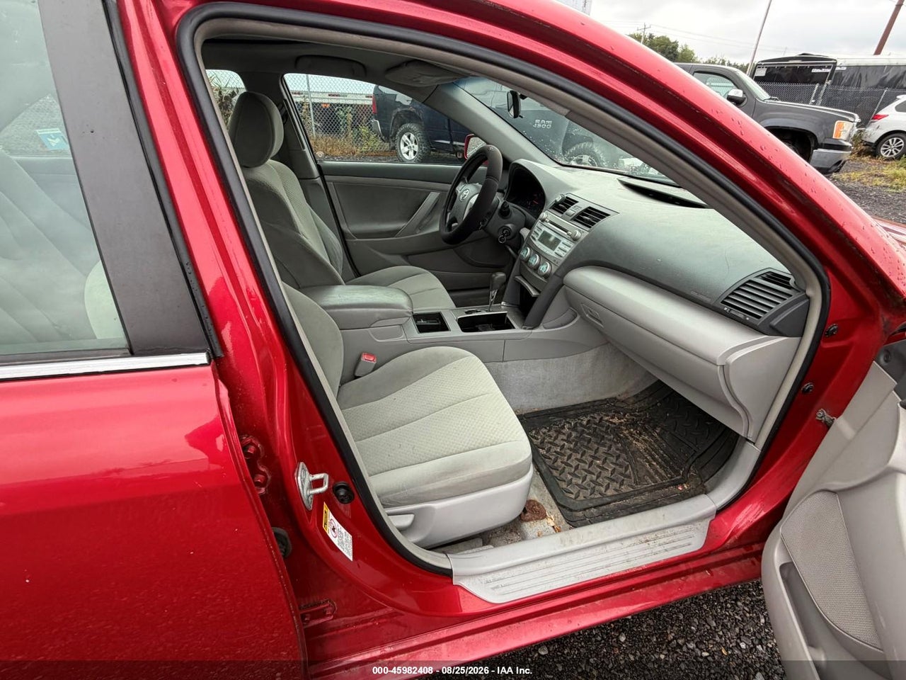2008 TOYOTA CAMRY LE · 5/11