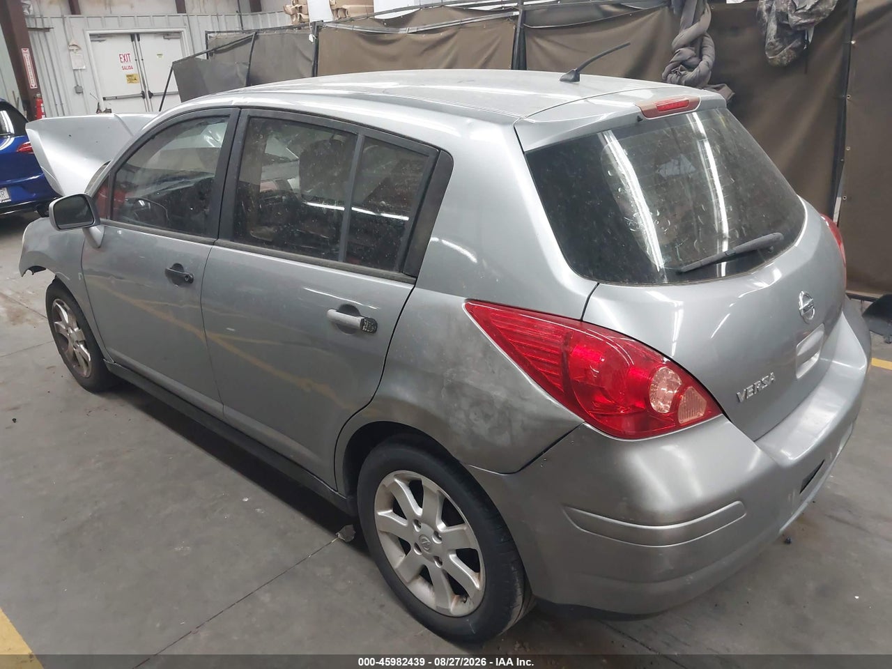 2011 NISSAN VERSA 1.8S · 3/11