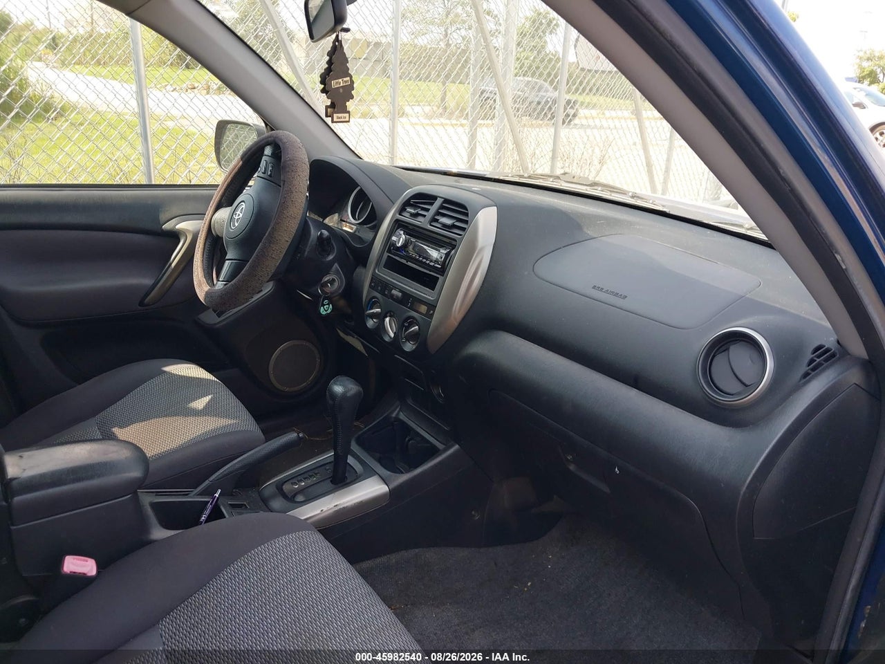 2004 TOYOTA RAV4 · 5/11