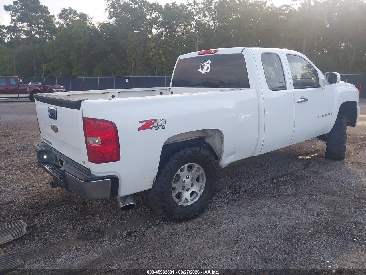 2008 CHEVROLET SILVERADO 1500 LT1 · 4/11