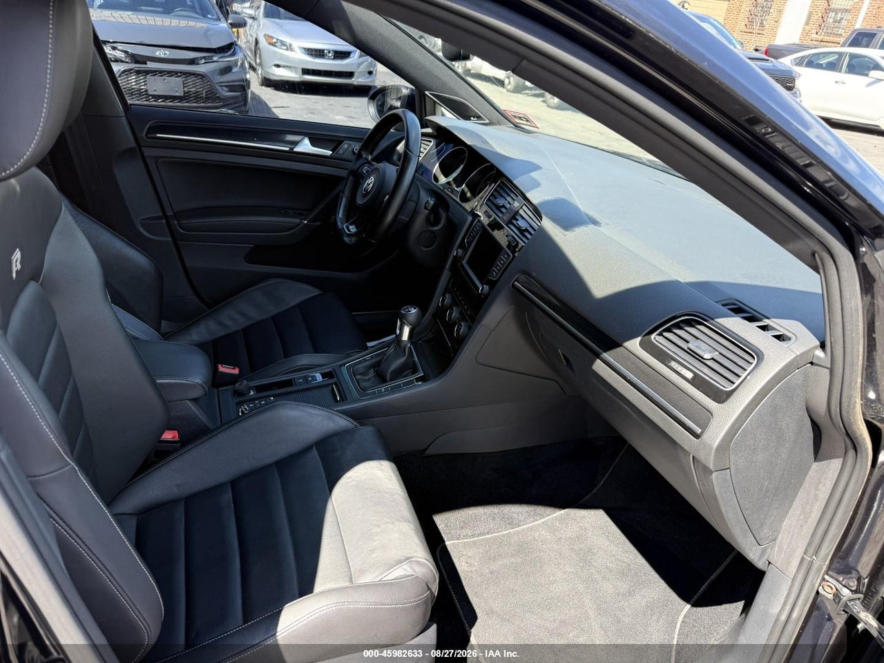 2017 VOLKSWAGEN GOLF R 4-DOOR W/DCC   NAVIGATION · 5/11
