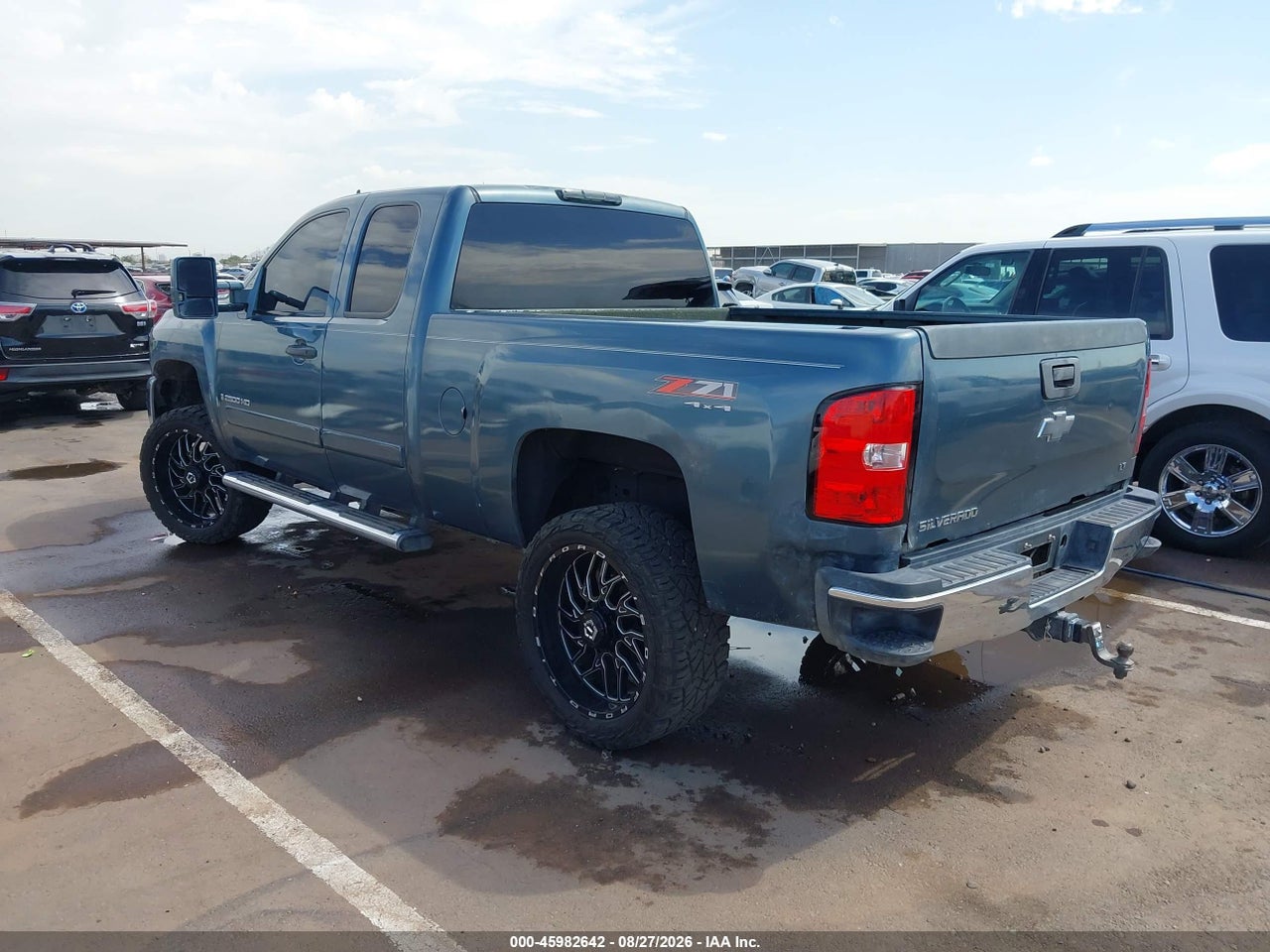 2008 CHEVROLET SILVERADO 2500HD LT1 · 3/11