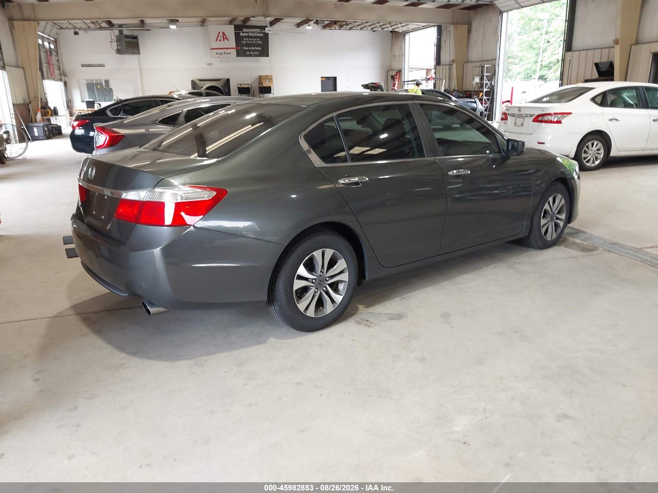 2013 HONDA ACCORD LX · 4/11