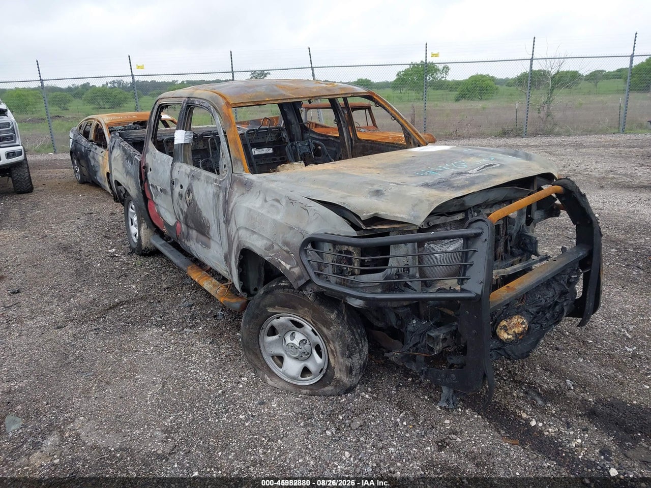 5TFAX5GN9KX****** · 2019 TOYOTA TACOMA SR