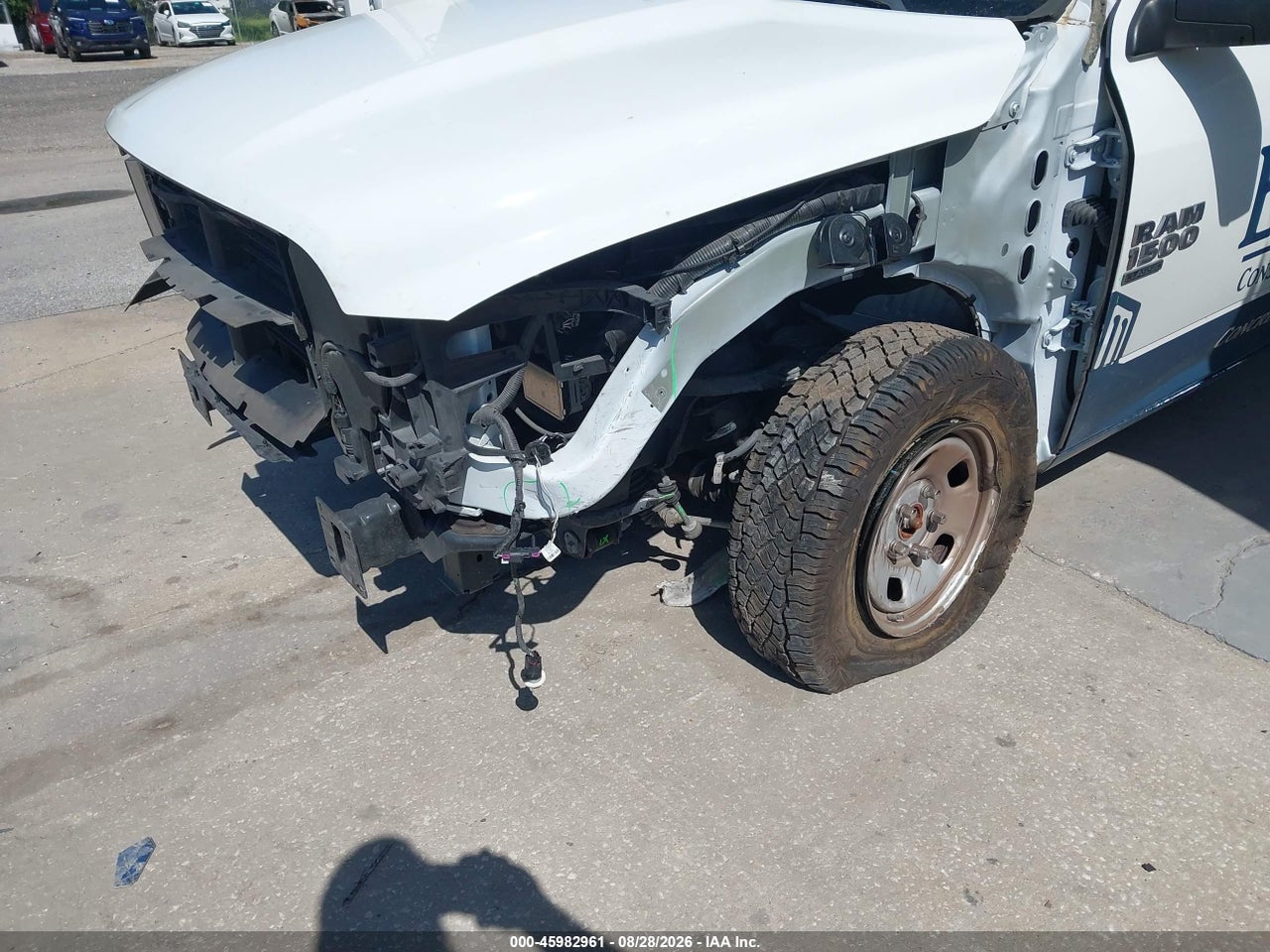 2023 RAM 1500 CLASSIC TRADESMAN  4X4 5'7 BOX · 6/11