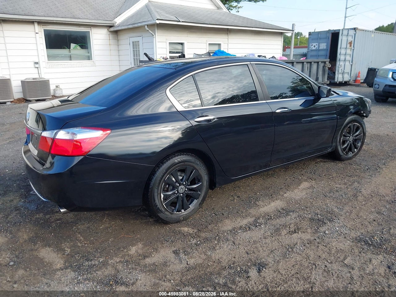 2015 HONDA ACCORD LX · 4/11