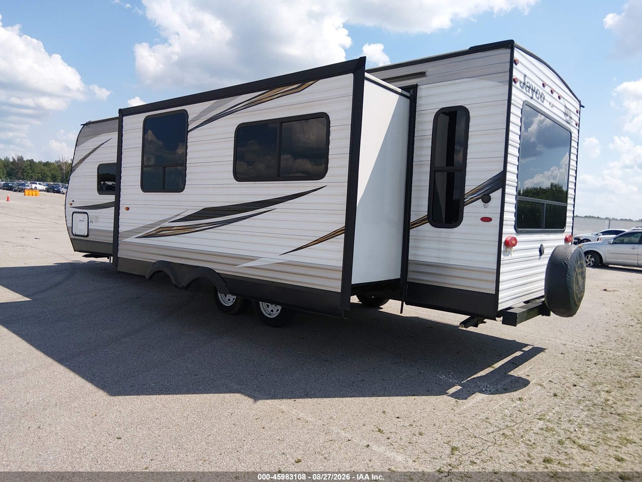 2019 JAYCO CAMPER   · 3/11