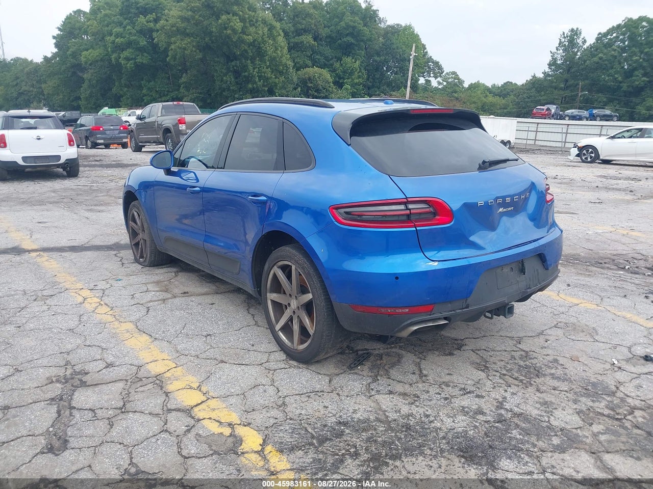 2017 PORSCHE MACAN · 3/11