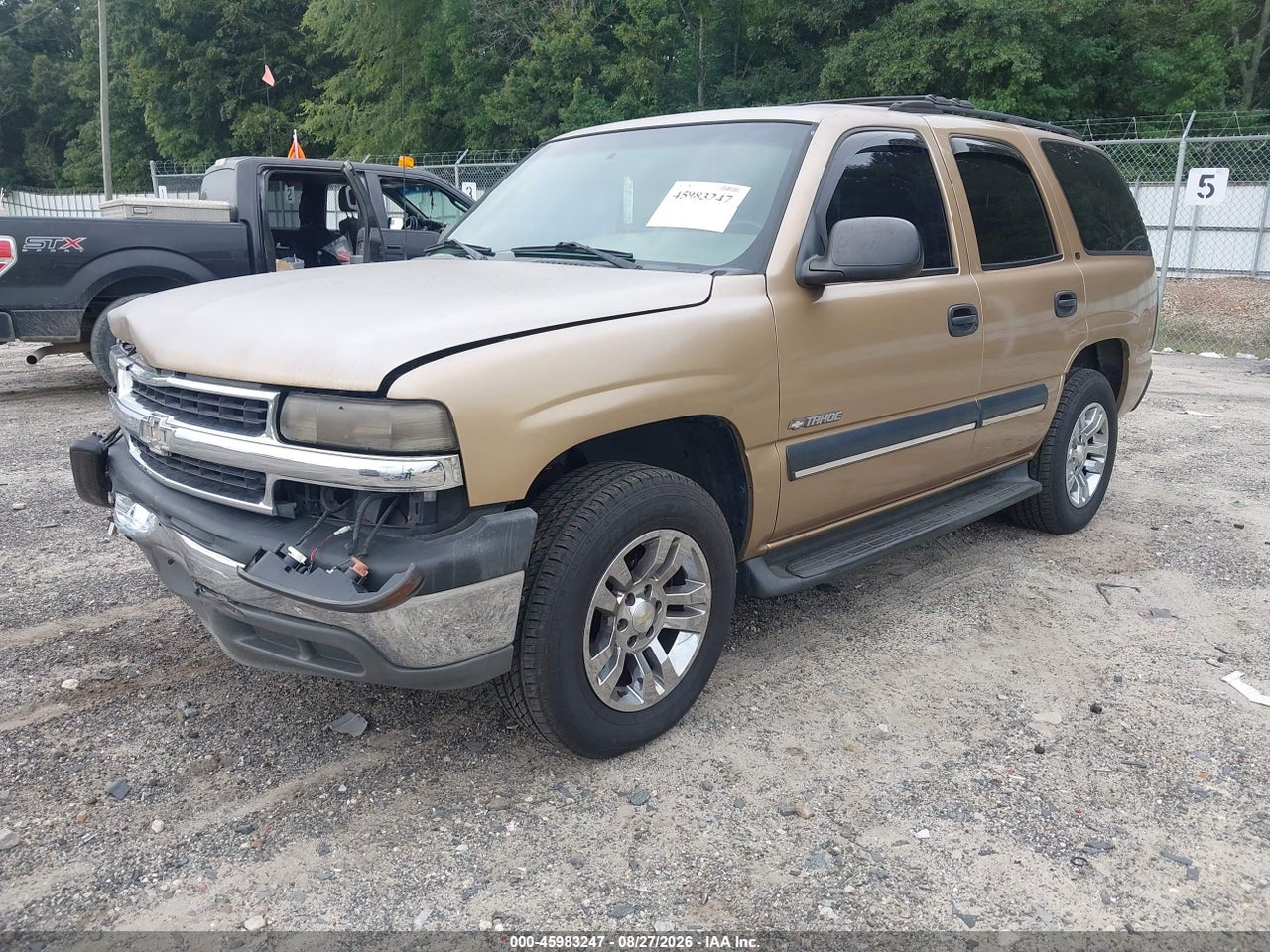 2001 CHEVROLET TAHOE LS · 2/11