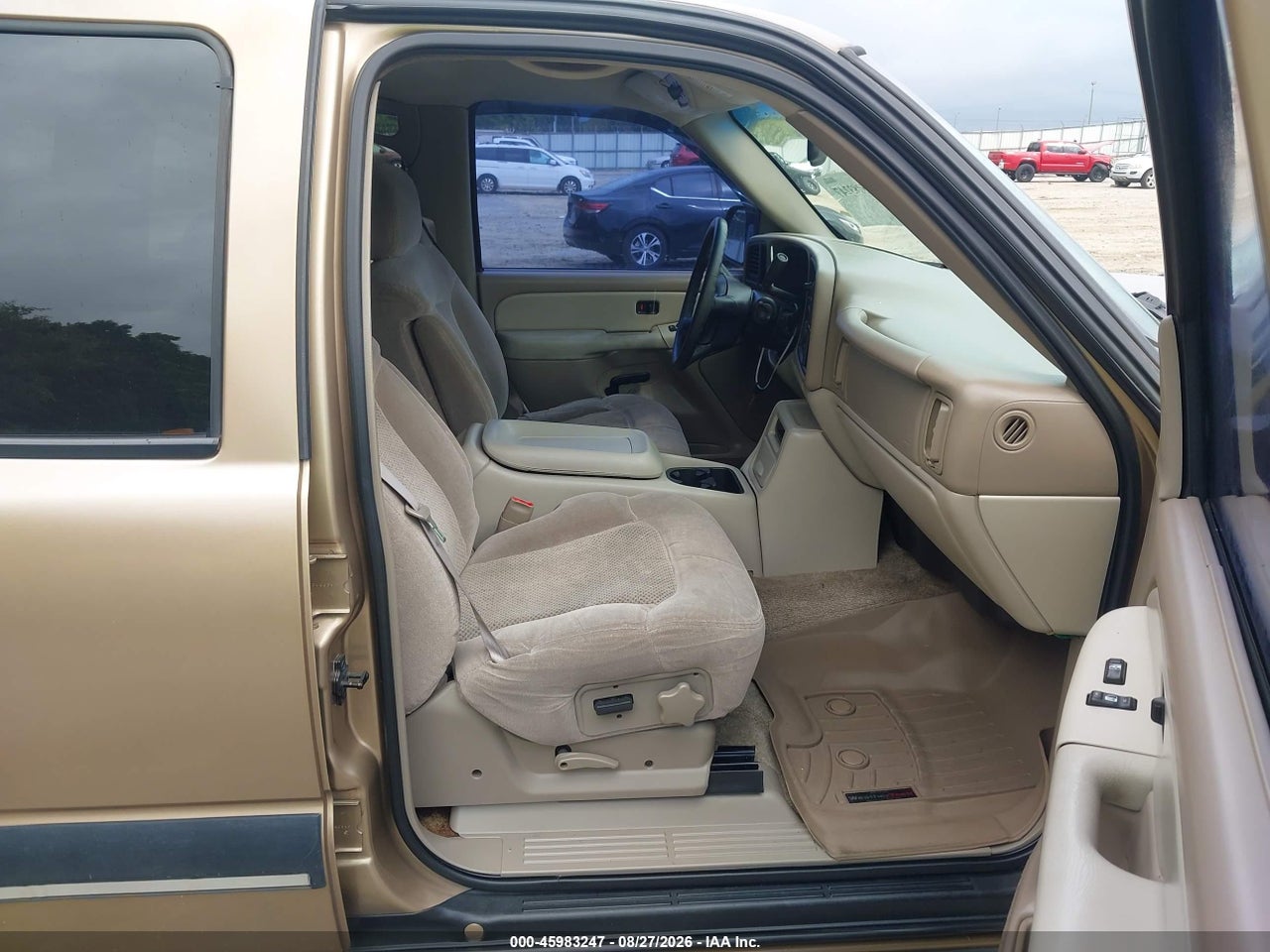 2001 CHEVROLET TAHOE LS · 5/11