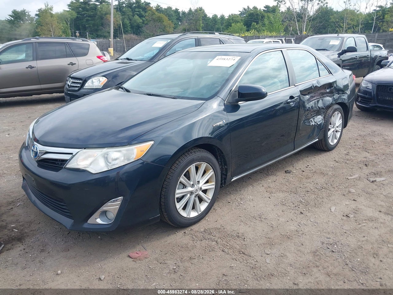 2012 TOYOTA CAMRY HYBRID XLE · 2/11