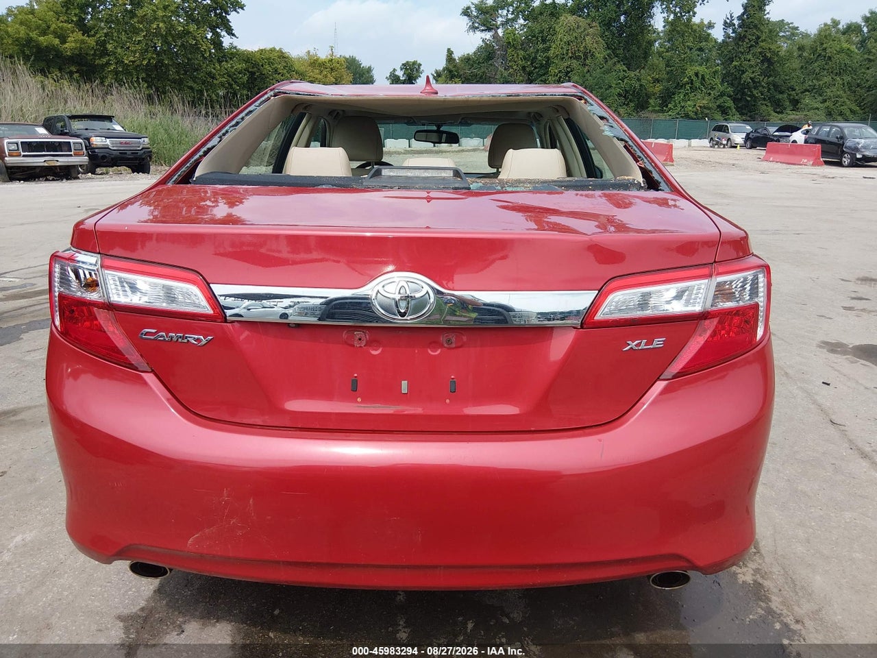 2012 TOYOTA CAMRY XLE V6 · 6/11