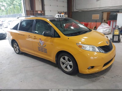 5TDKK3DCXBS****** · 2011 TOYOTA SIENNA LE V6