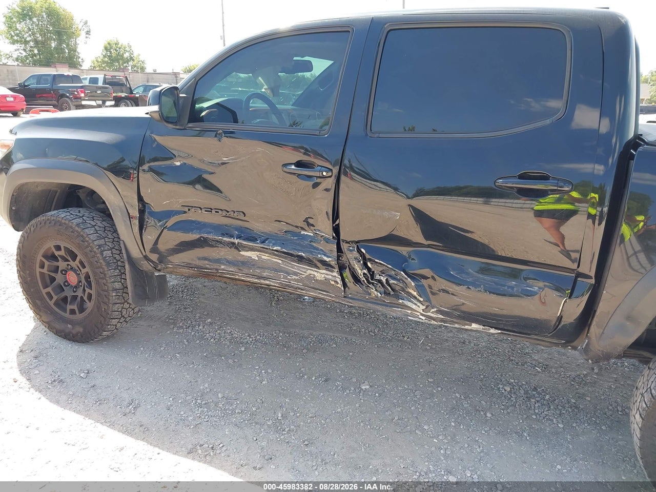 2016 TOYOTA TACOMA TRD OFF ROAD · 6/11