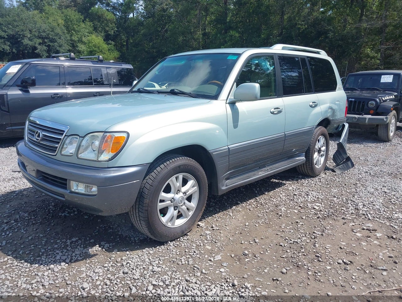 2004 LEXUS LX 470 · 2/11