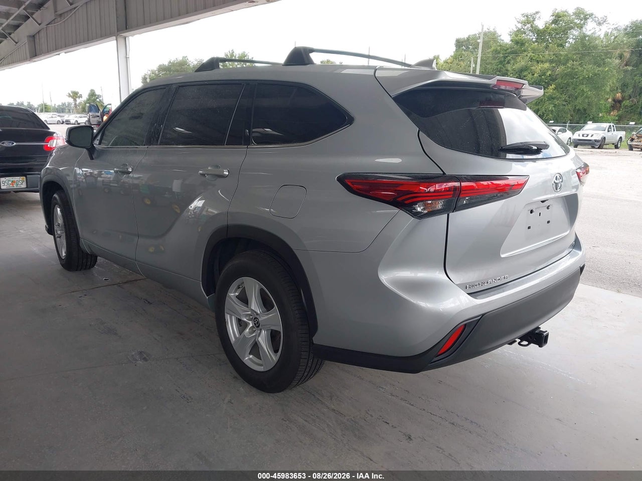 2021 TOYOTA HIGHLANDER LE · 3/11