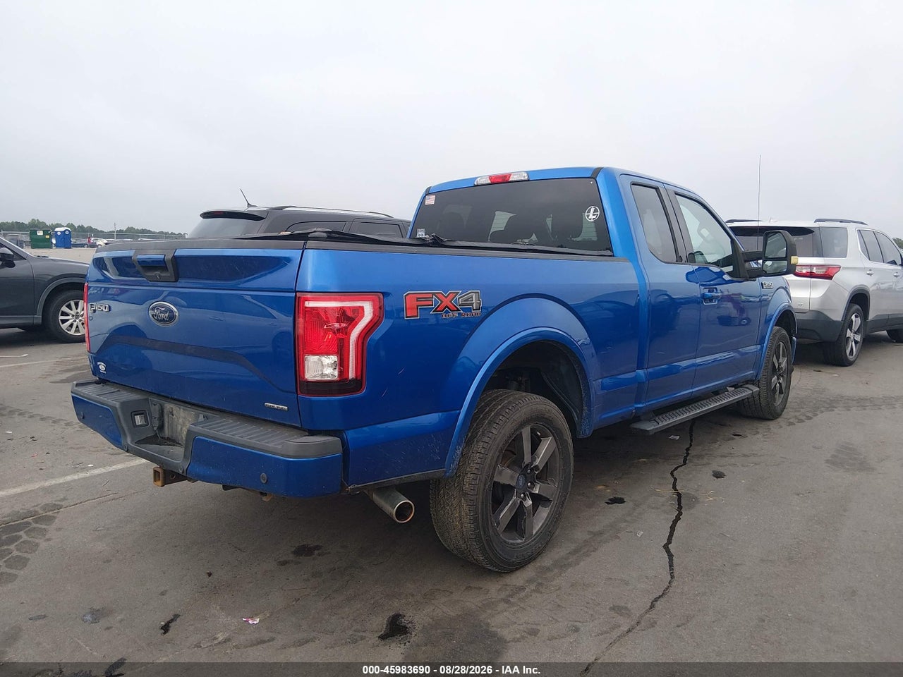 2015 FORD F-150 XLT · 4/11