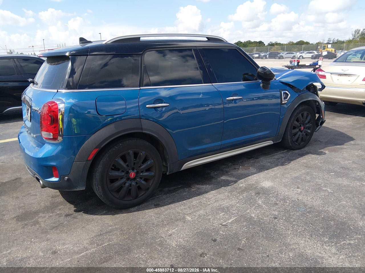 2020 MINI COUNTRYMAN COOPER S · 4/11