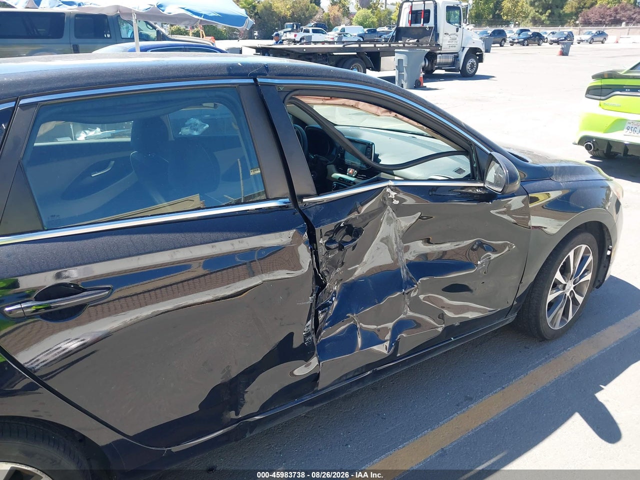 2019 HYUNDAI ELANTRA GT · 6/11