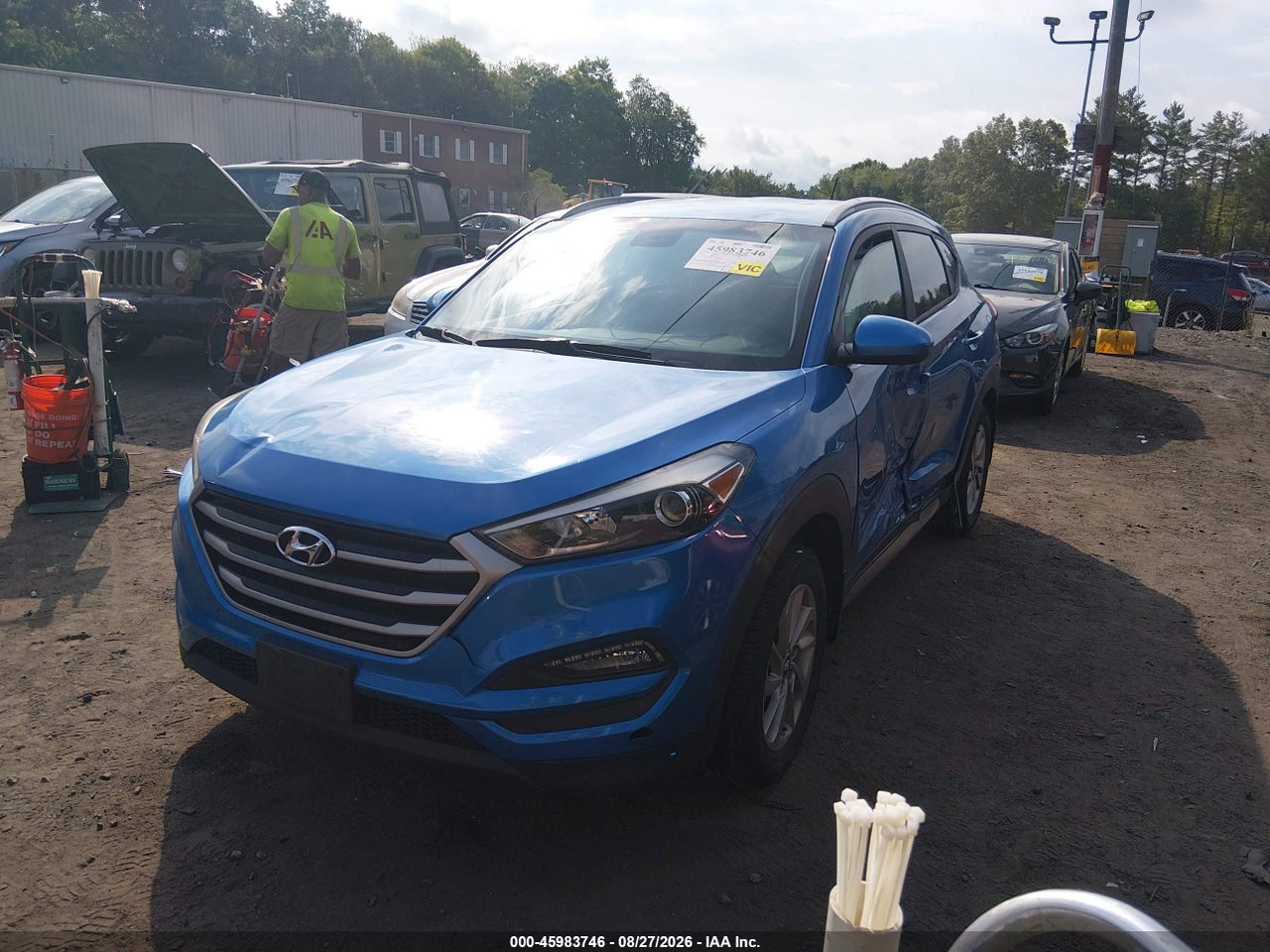 2017 HYUNDAI TUCSON SE · 2/11